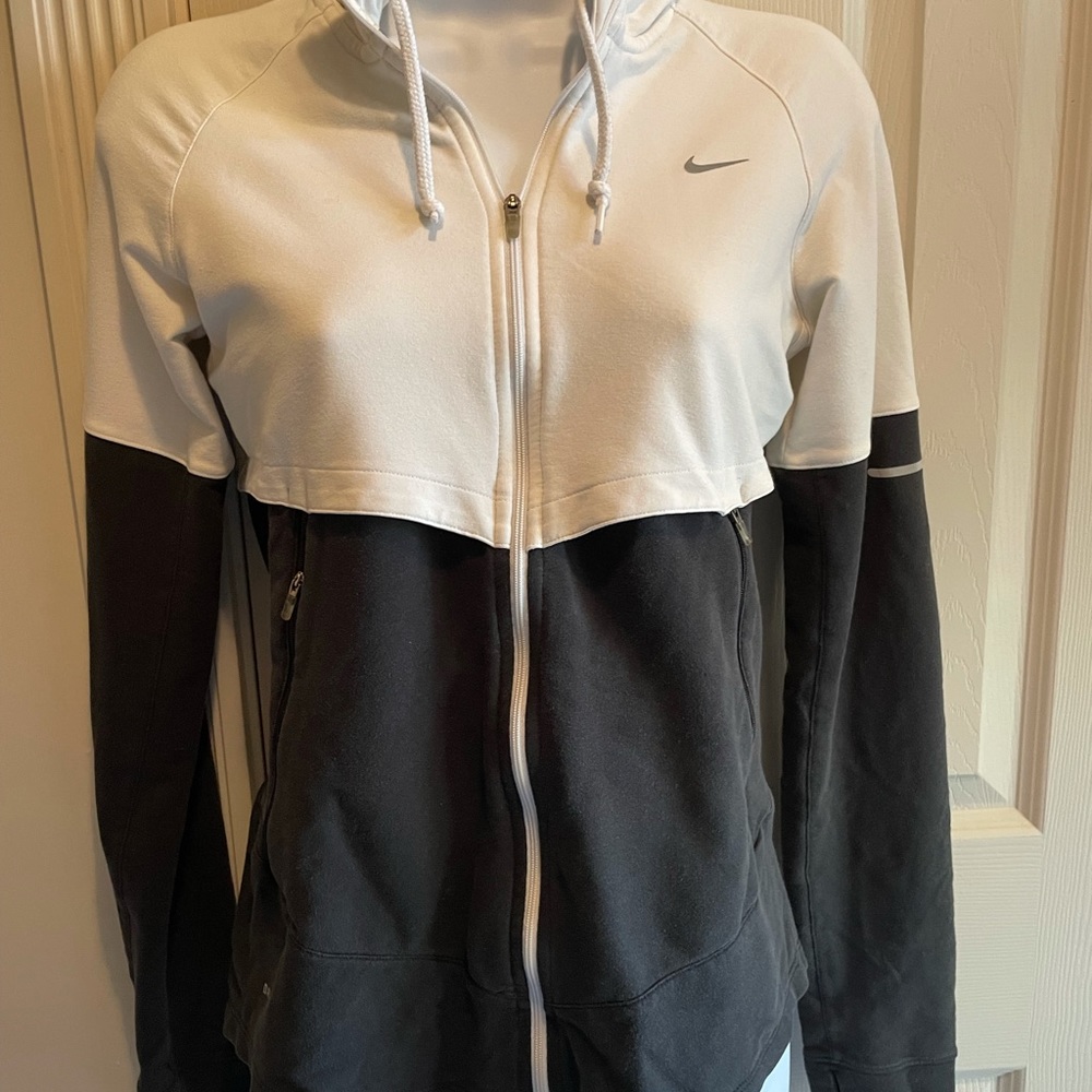 Nike Dri Fit hoodie size s